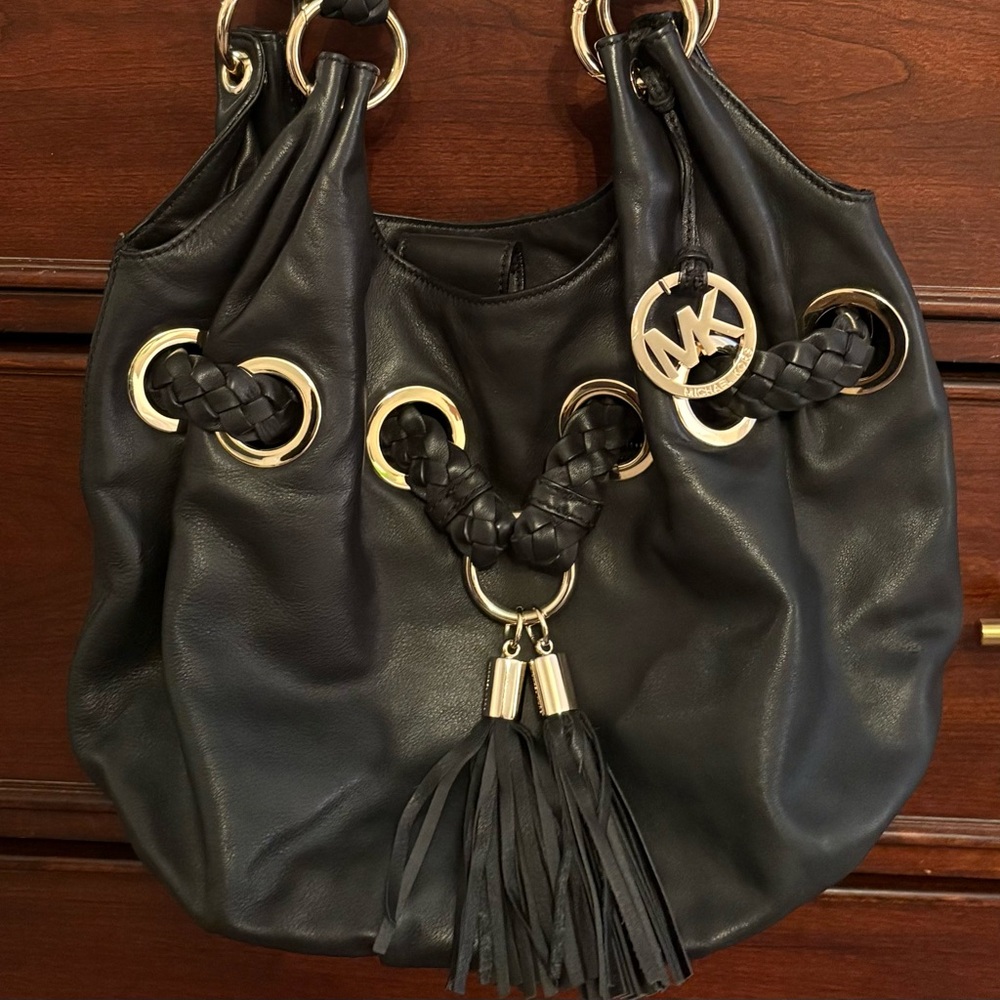 MICHAEL Michael Kors Black Shoulder Bag with Gold Details